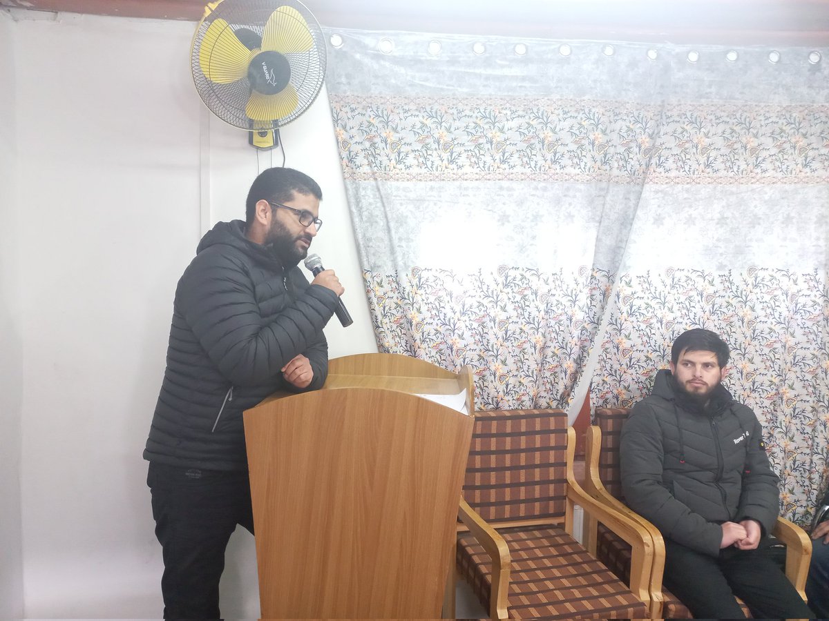 DIETbpr's tweet photo. *DIET Bandipore organised Successful One-Day Programs under the able guidance of Chief Education officer/Principal DIET Bandipore Mr Mohammad Amin Beigh on Holistic Progress Card and National Blender-Based Creative Design.
  @dcbandipora @indranibhaduri @jkscert_ https://t.co/Dm7jyDCyaX