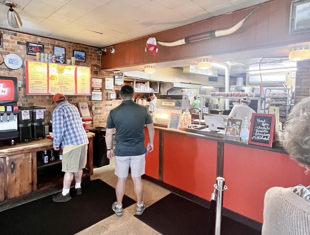 A Top Notch burger and fries always hits the spot #atx #austineats #burgerandfries #oldaustin #austintx