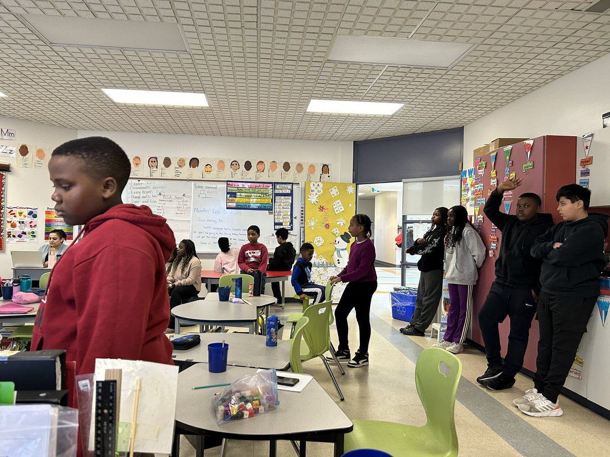 MissLEmmanuel's tweet image. SMY Junior BSA planning their morning announcements, fun fact project and a dance number all to celebrate #BlackHistoryMonth!
•
@OttCatholicSB @SMYocsb @roseayafor1 @OCSB_BEN @ocsbequity #BeCommunity
