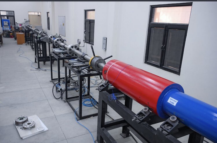 drsanjivkmishra's tweet image. #IITKanpur को देश की पहली #Hypervelocity Expansion Tunnel Test Facility की बधाई। स्वदेशी तकनीक से तीन साल में विकसित ‘जिगरठंडा’ देश के रक्षा व अंतरिक्ष कार्यक्रम की दृष्टि से एक मील का पत्थर साबित होने वाली उपलब्धि है, जिससे भारत दुनिया के शीर्ष देशों में शामिल हो गया है।#Kanpur