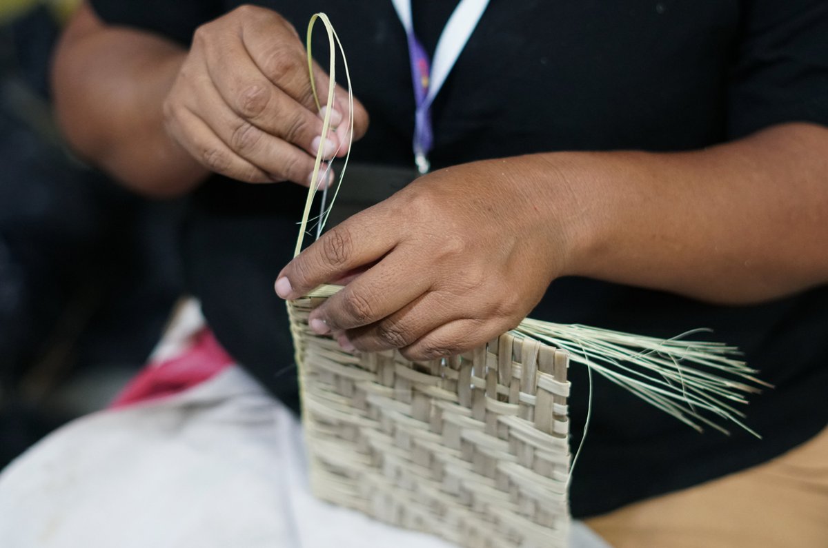 Vivimos otra espectacular noche de la Fiesta Nacional de la Artesanía! Se vienen 3 jornadas gratuitas desde hoy hasta el miércoles con una excelente propuesta artesanal y artística