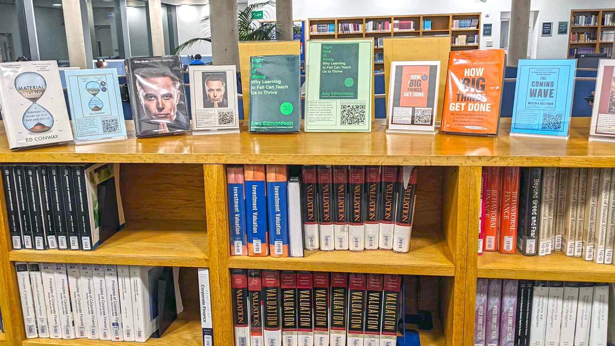 SainsburyLib's tweet photo. Take a look at our @FT @Schroders Business Book display here @OxfordSBS. This week we'll be highlighting each book in more detail. You can also find more details about all the books on our blog:
https://t.co/cmp3Y0wlvr
#businessbooks #booksof2023 #BBYA23 https://t.co/jBd3z6UMRf