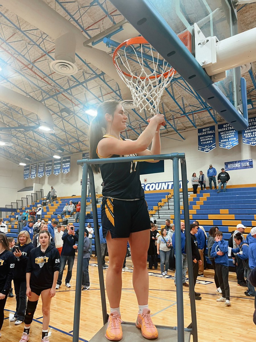 lauraroeder07's tweet photo. Sectional Champs!!! 🏀💙💛 &amp; All-Sectional Team! (Little me wouldn't even believe that I still play basketball🤭)! #5Peat @trinitycougsBB https://t.co/2NOoASYKsS