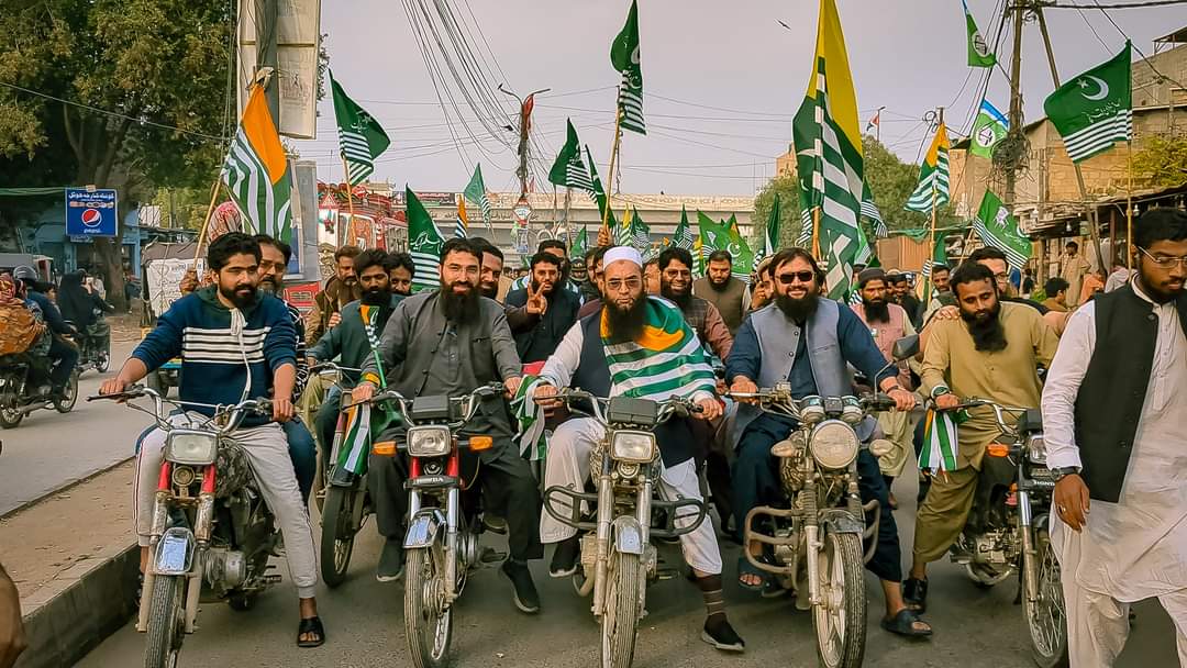 EngrNomanAli's tweet photo. پاکستان مرکزی مسلم لیگ کراچی کے تحت یکجہتیِ کشمیر ریلی کی تصویری جھلکیاں۔
 #pmmlkarachi 
#KashmirDay 
#5February https://t.co/4cYzt6OkaQ