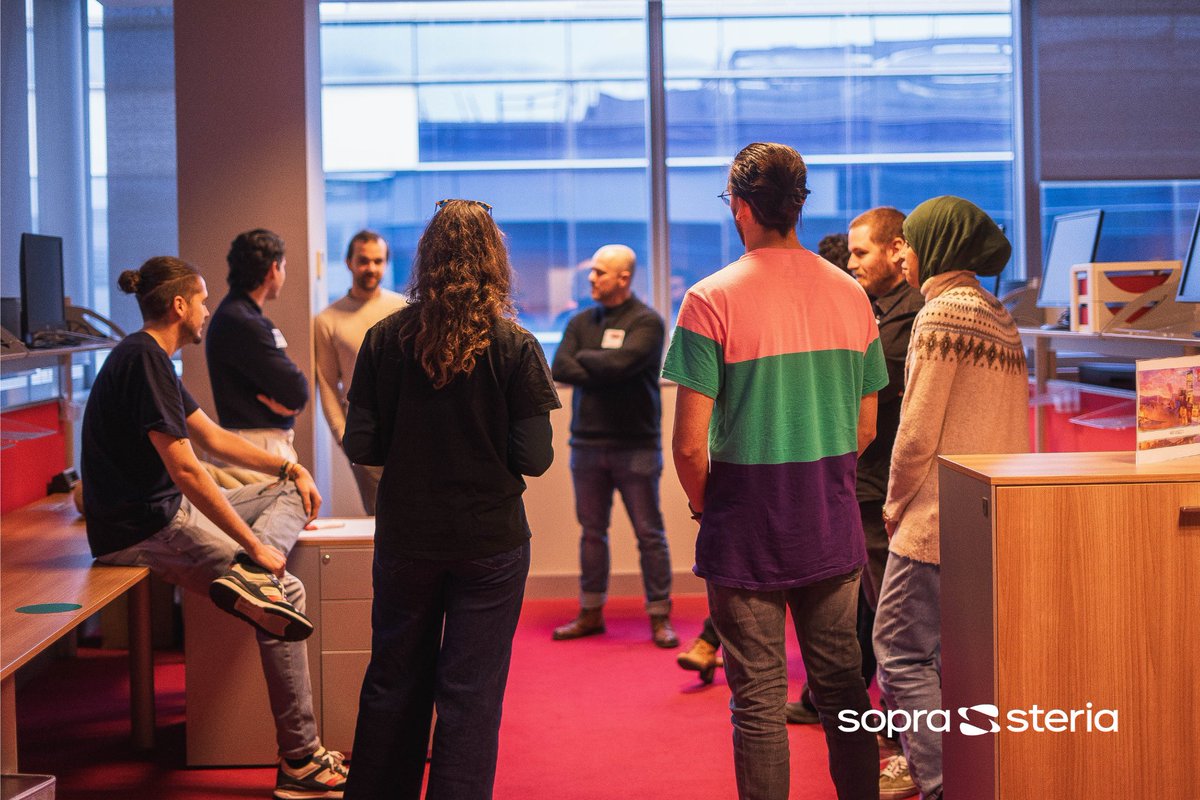 SopraSteria_ES's tweet photo. En Sopra Steria sabemos que nuestro activo más importante es el talento. Por eso, organizamos 'Shape it!', nuestras sesiones internas para conocer a nuevos compañeros incorporados en el último año y sentirnos acompañados en nuestros primeros meses en Sopra Steria. https://t.co/S4HtthM6Fi