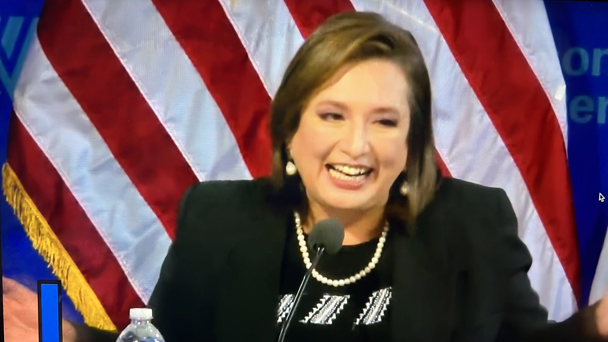 El carisma de <a href="/XochitlGalvez/">Xóchitl Gálvez Ruiz</a> enaltece el nombre de México en uno de los más reconocidos centros de pensamiento en #WashingtonDC, el Wilson Center.

Tenemos aquí a una gran estadista