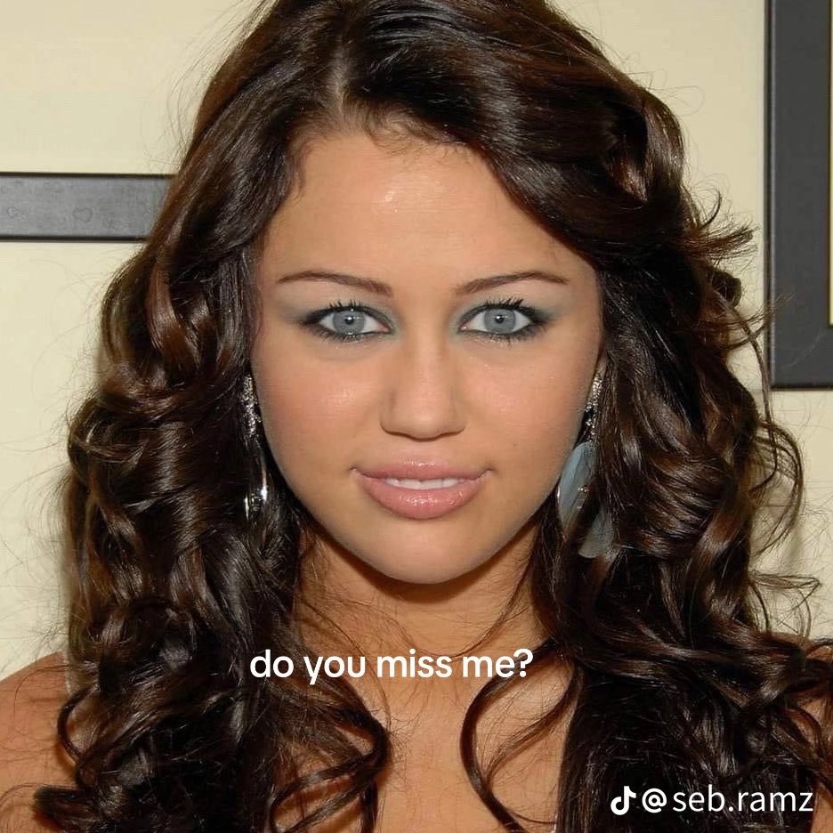 CiaraKeys1's tweet photo. @jennmcallister have you seen the updated version. Dare I say ppl with blue eyes be like 👁️ https://t.co/css0FcWOmB