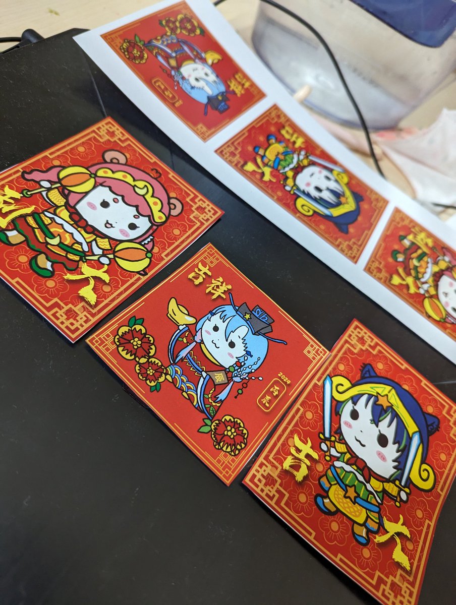 年關將近，總是會有奇怪的事情發生...不過...過年還是要開心對吧？特別感謝高曬老師的幫忙，給了大家今年最初的超級祝福！！！您各位的可愛主播，陪你過個快樂的年！！！
高曬老師特製喜氣春聯！領取時限至二月八日！還不快去家裡附近小七印起來！（代碼下收
<a href="/AKuMu0729/">阿庫姆Ȃ̈K̆̈uM̆̈u</a> 
<a href="/FuscA_Panther/">法斯卡 FuscA 🐈‍⬛⚡</a> 
<a href="/kumamiairi/">熊実愛莉🧸🎀 休み中</a>