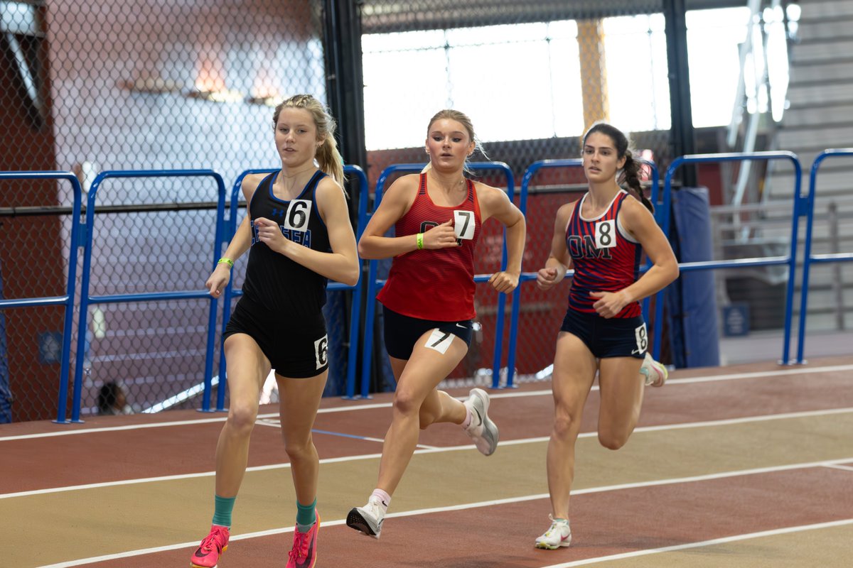 andrewtsimonson's tweet photo. Chelsea’s Ty Cason, Thompson’s Bradley Franklin and Akasha Dudley and the Oak Mountain girls 4x800-meter relay team earned state titles as they found success along with Spain Park at the 7A indoor track and field championships.

Story: https://t.co/5lH3QhqwVO https://t.co/0NKpZab8CA