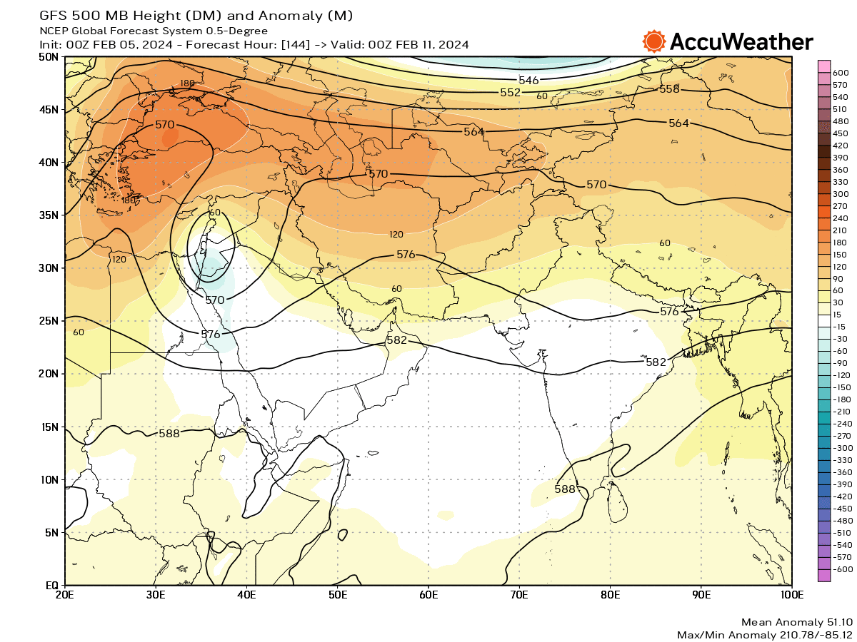 jnmet's tweet photo. A low aloft will produce scattered rain &amp; thunderstorms from central &amp; northern #SaudiArabia to #Iraq, #Kuwait &amp; western #Iran this weekend. Showers &amp; storms are possible in #Qatar, #UAE, southeast Saudi Arabia &amp; eastern #Oman early next week. https://t.co/csRURyZZQv