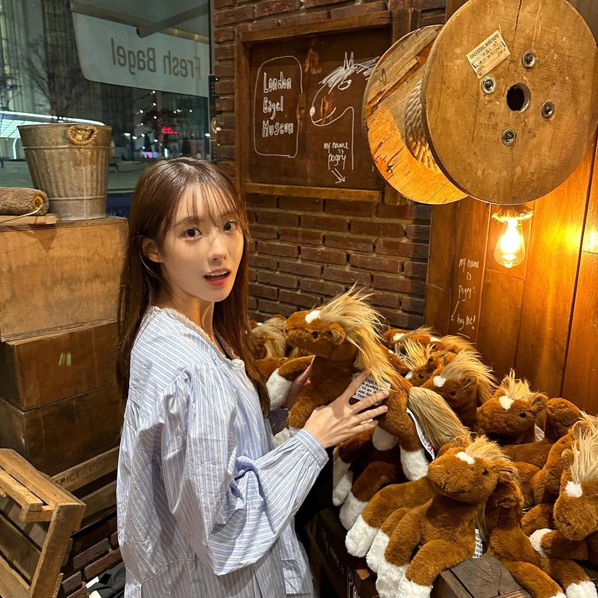jimschalala's tweet photo. Happy birth day my ludie💓🎂 ขอให้กินอิ่ม นอนหลับ ได้ไปที่ที่อยากไป ได้ทำอะไรที่อยากทำ มีความสุขและมีรอยยิ้มในทุกๆวันตลอดไปเลยนะ รักเธอมากๆ💝💘💓 
#HappyLUDAday https://t.co/0xb3eh8JFU