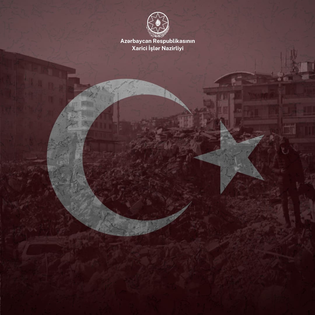 Qardaş #Türkiyə|də baş vermiş, hər birimizi dərindən sarsıdan, minlərlə insan tələfatına və irimiqyaslı dağıntılara səbəb olan zəlzələdən 1 il ötür. 

Faciə nəticəsində həlak olmuş bacı-qardaşlarımızın əziz xatirəsini dərin hörmət və ehtiramla yad edirik.

Allah rəhmət eləsin!