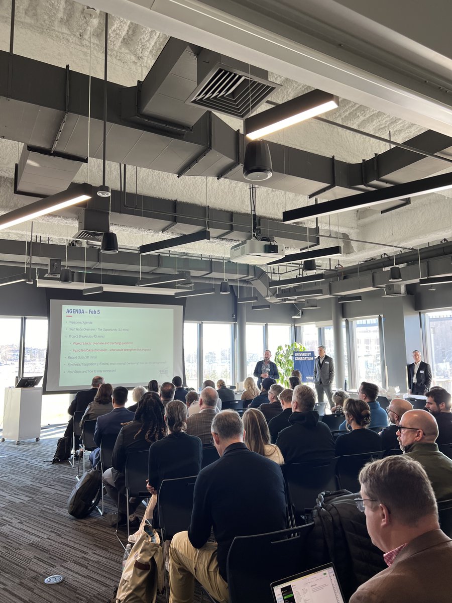 CommerceRI's tweet photo. We're here at CIC Providence as #BlueEconomy leaders collect feedback on the Component Projects that will be proposed in our #OceanTechHub grant submission.

Keep up with our progress at https://t.co/FKvMcd8IIY. https://t.co/QQh9UclO67