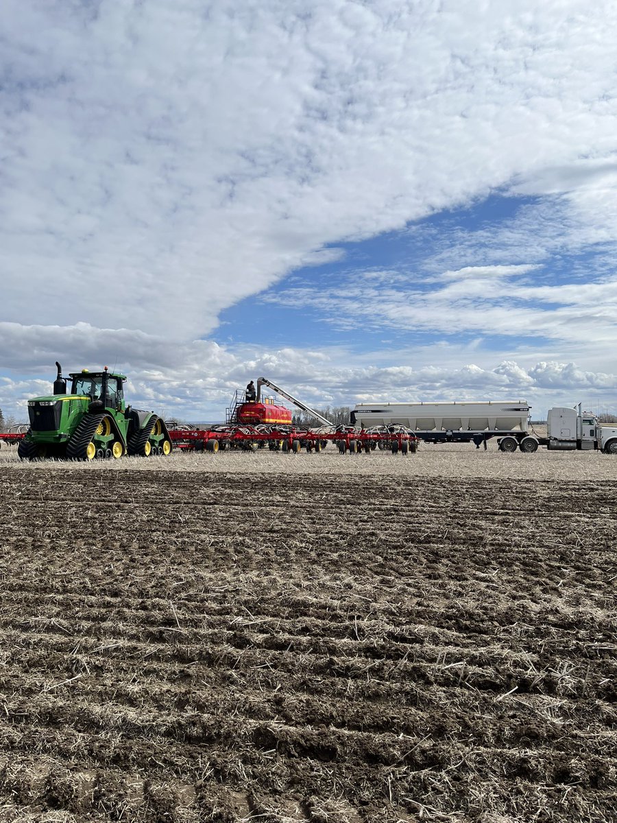 Our farm is looking for an hired hand. Farm is located north of Norquay, Sk. Class 1A is required. DM me for more info