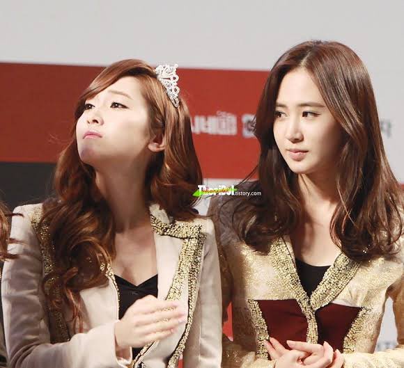 veertikal's tweet photo. @augxgfess TaeNy, YulSic, Soosun, YoonHyun
Pertama si Taeny. https://t.co/6rBfCjsjbZ