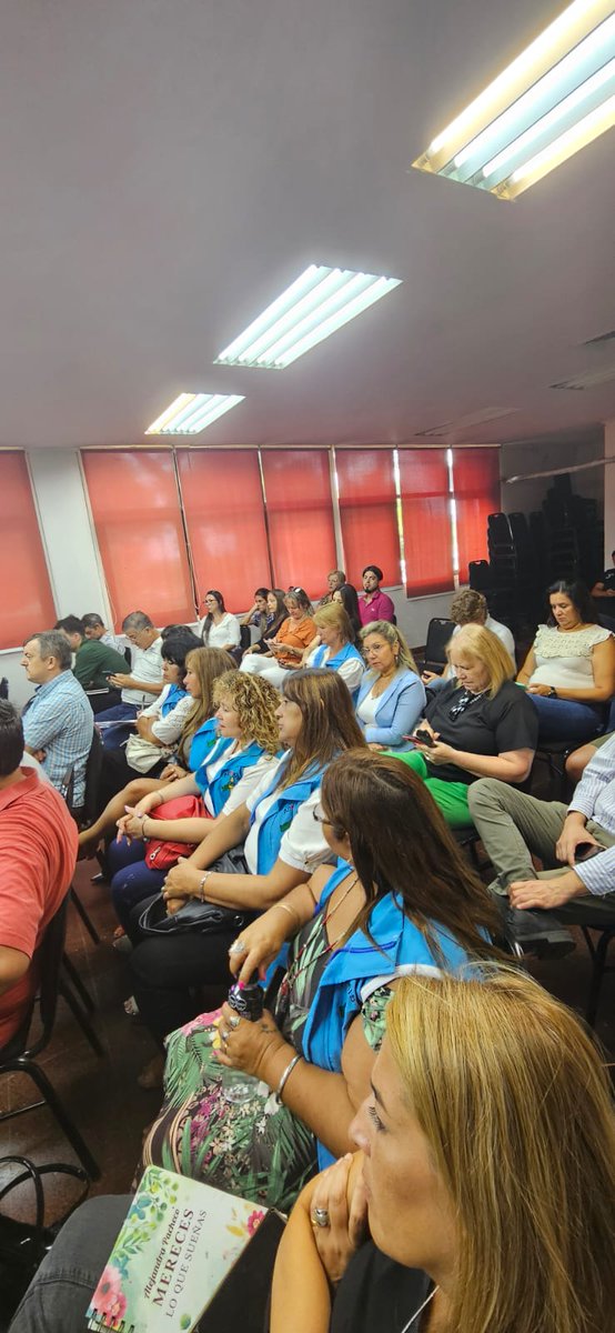 UDPM (@udpm_misiones) on Twitter photo Reunión de la Mesa Técnica Salarial: "Desde UDPM entendemos el clima de incertidumbre que vive la provincia ante semejante escenario nacional, pero los docentes no podemos seguir esperando en un contexto de pérdida de poder adquisitivo tan acelerado", comentó <a href="/grillo141/">Ruben Dario</a> Reunión de la Mesa Técnica Salarial: "Desde UDPM entendemos el clima de incertidumbre que vive la provincia ante semejante escenario nacional, pero los docentes no podemos seguir esperando en un contexto de pérdida de poder adquisitivo tan acelerado", comentó <a href="/grillo141/">Ruben Dario</a>