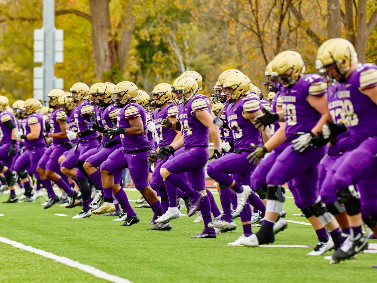Dzayne919's tweet photo. I’m grateful to receive an offer from @albioncollege after a great visit. I’d like to thank @Rundle_Albion for the opportunity. https://t.co/4JEUASblsV