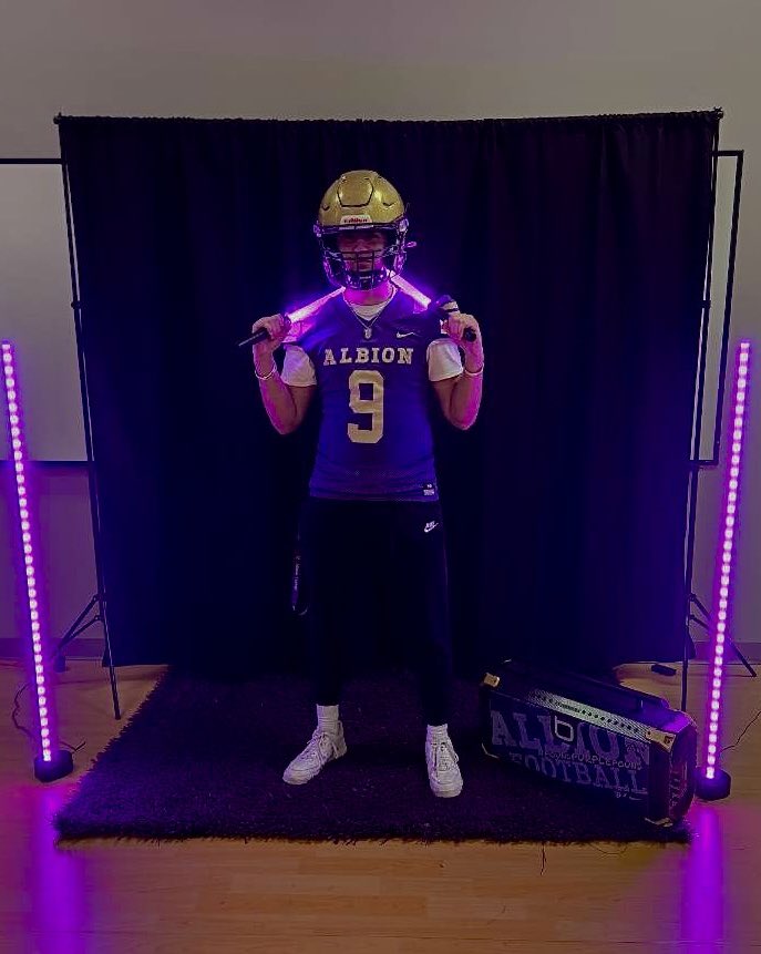Dzayne919's tweet photo. I’m grateful to receive an offer from @albioncollege after a great visit. I’d like to thank @Rundle_Albion for the opportunity. https://t.co/4JEUASblsV
