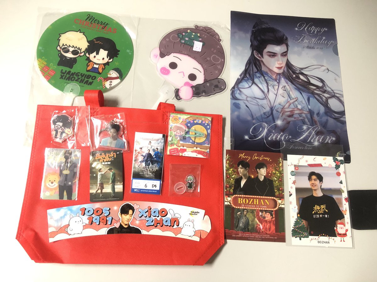 madamelee100585's tweet photo. เราจะเข้าร่วมงาน #Madetolovexz และ #Ybspreadlove นะคะ จะพกของที่ระลึกจากงานดูหนังวันคริสต์มาสไปให้ด้วย เจ้าของแอคที่เราแท็กถึง สามารถไปรับของกับเราได้ที่งานนะคะ รวมถึงโปสเตอร์เสี่ยวฝานด้วยค่ะ

🗓️ 17-18 Feb. 2024
📍 Eattention please

@ZhanZhanYiBo 
@SprShiya 
@minnie5322 https://t.co/4dyVJHdIT9