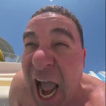 Só queria dizer que hoje, o GOAT de Portugal faz anos
O incomparável
O melhor do mundo
Isso mesmo
RICFAZERES, PARABÉNS 🥳🥳🥳