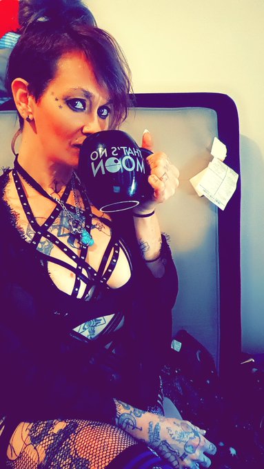 People say I'll regret that in the morning, so I sleep till noon. .... Why haven't you sent me money<a href="/tag/paypiggieswanted"class="tags"><span>#paypiggieswanted</span></a><a href="/tag/findommegoddess"class="tags"><span>#findommegoddess</span></a>