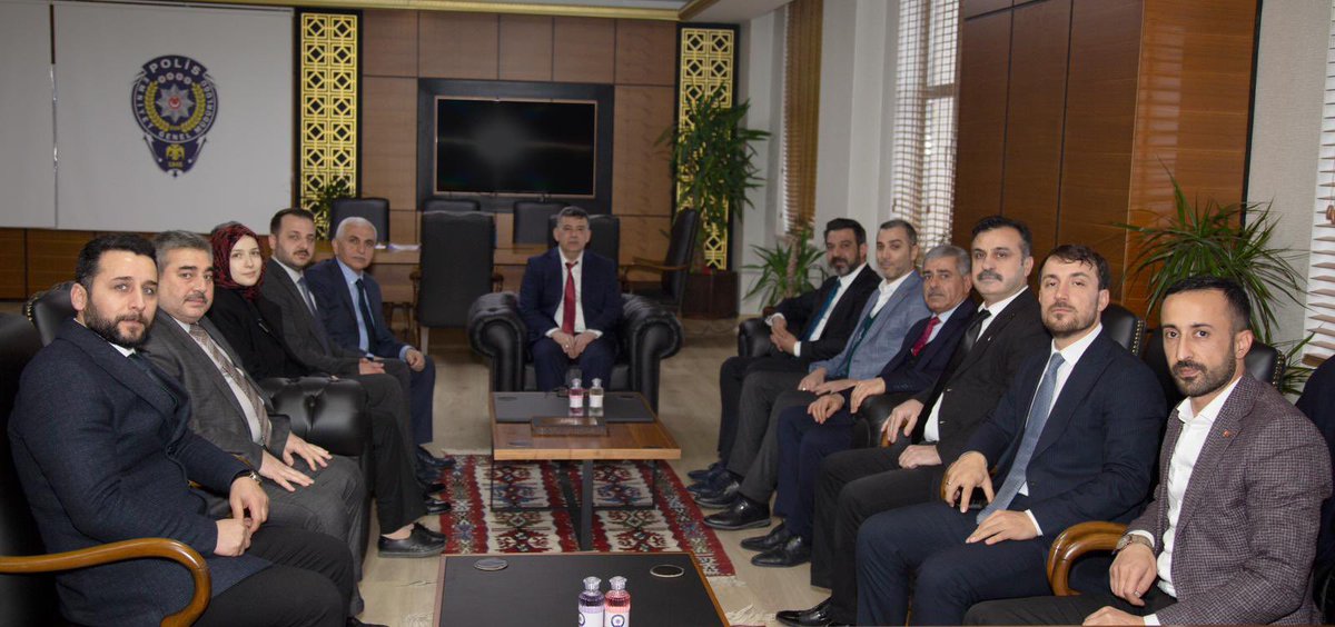 Siirt İl Emniyet müdürlüğüne atanan Sayın Necmettin Öztürk’e hayırlı olsun ziyaretinde bulunduk.