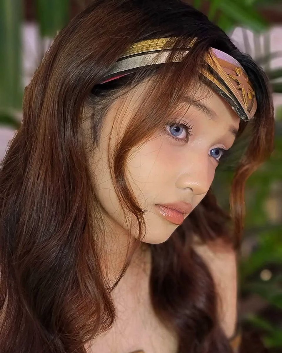 gehleesource's tweet image. this facecard