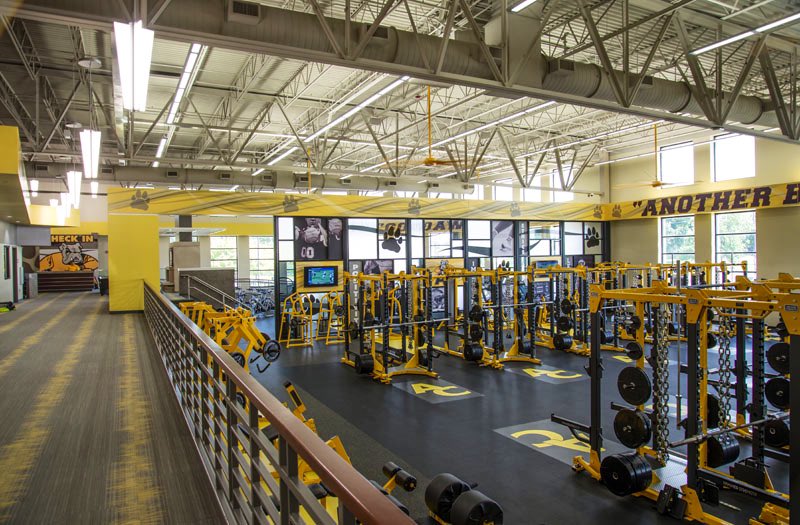 JebPalka's tweet photo. Thankful we are able to get after it in these facilities every morning. #AC @AdrianCollegeFB https://t.co/9fLNjsuwwL