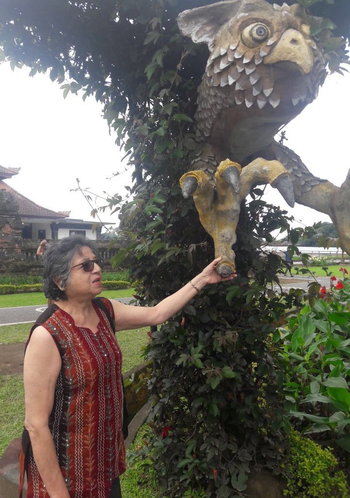 AsawariBapat's tweet photo. @kaydaustin This is amazing Katie ❤️‍🩹 more power to you! My mom #Seema #Bapat #BreastCancer #Survivor is battling #gastric #cancer this time. She’s trying to overcome her fear with #resilience &amp; bravado 🙏🏻 #Seemadiaries #AsaTweets #cancersupport #CancerCare #cancerday https://t.co/Abex0vZzBO