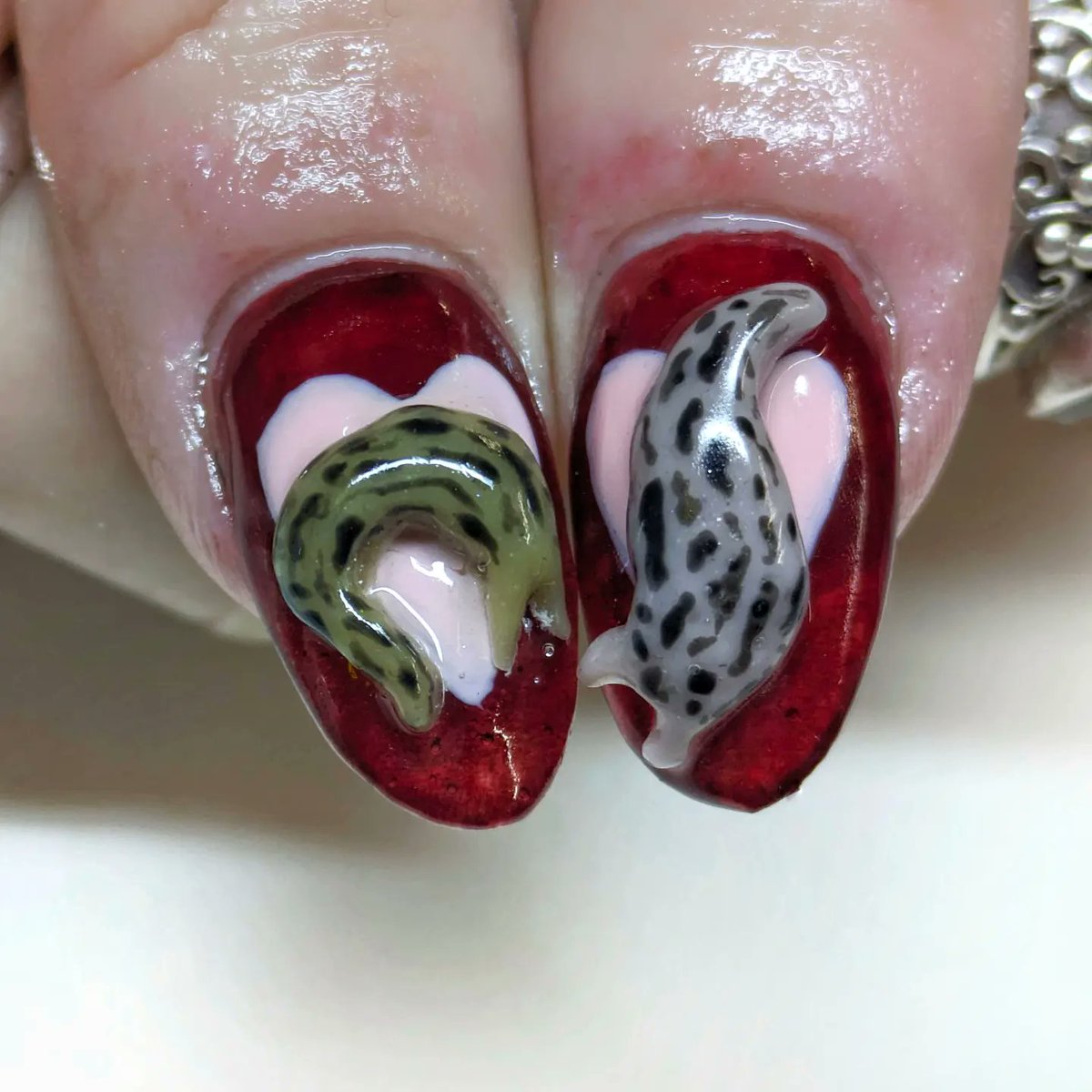 You ever seen a video of how slugs mate? It's crazy. Here's some slug nails for valentine's day