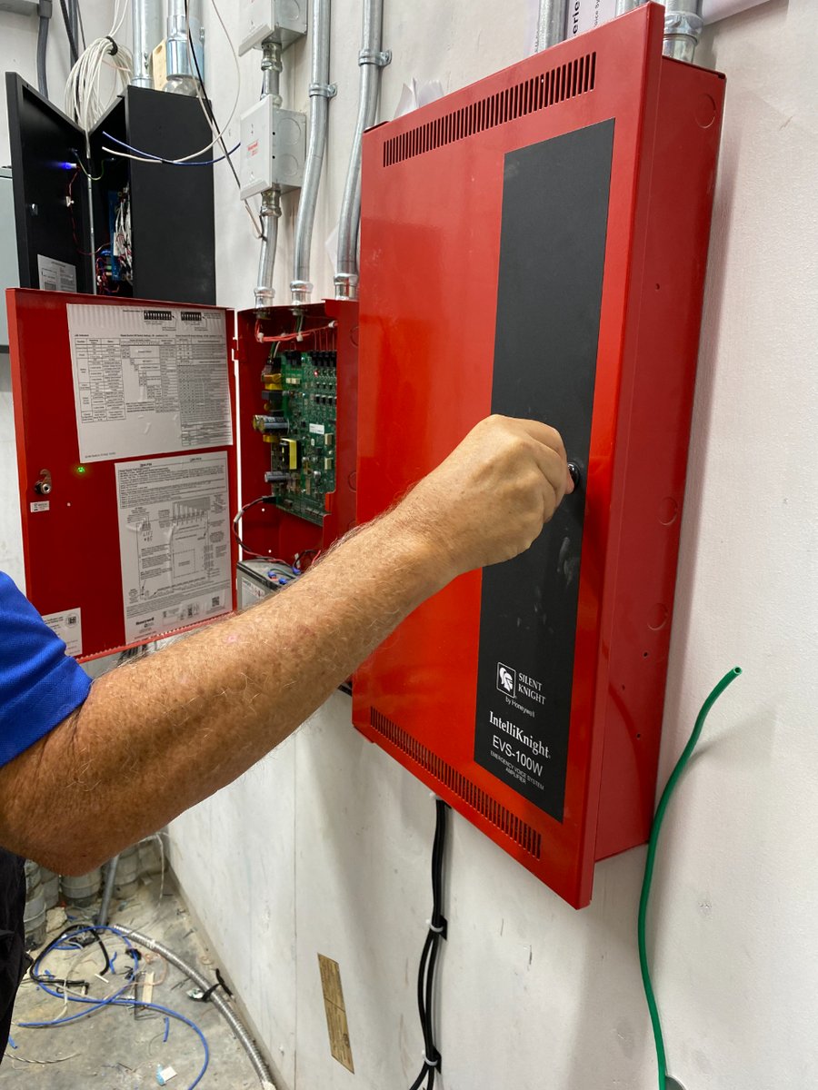 QualitySoundCom's tweet photo. Whether routine maintenance, an upgrade, or new construction, @QualitySoundCom is always available and at your service!

#Contactus for your AV, fire alarm, sound, and public address needs!
https://t.co/myXOU0ne7T https://t.co/DLuYYTNLPW