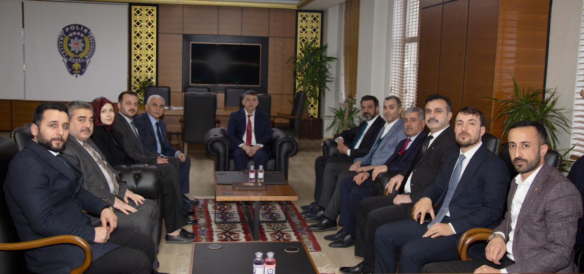 Siirt İl Emniyet müdürlüğüne atanan Sayın Necmettin Öztürk’e hayırlı olsun ziyaretinde bulunduk.