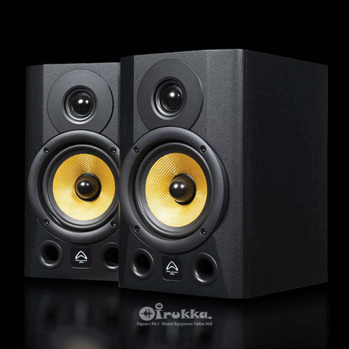 irukka_musicals's tweet photo. #DiamondStudio 5-BT: Your Sound, Unleashed
High-fidelity #audio in a compact monitor 140W power for room-filling #sound #Bluetooth® for wireless freedom Link 2 speakers for true stereo ✨
Perfect for #studio & home
#Shopnow!
#irukka #wharfedalepro #studiomonitors #Setup #Dj https://t.co/WT9pO4bZ0O