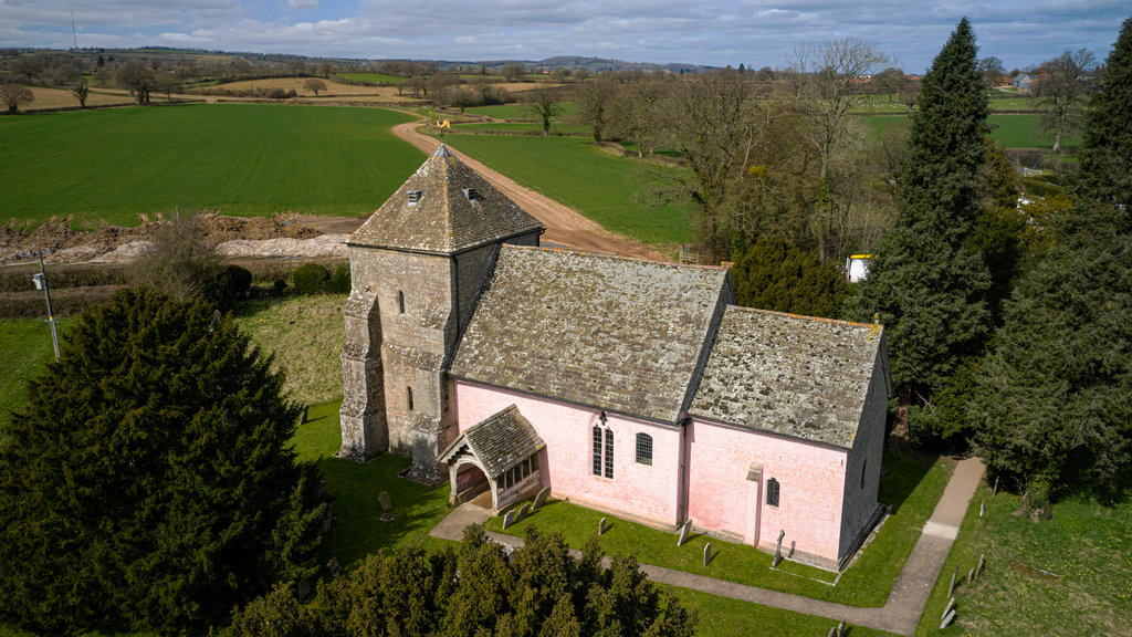 English Heritage tweet media
