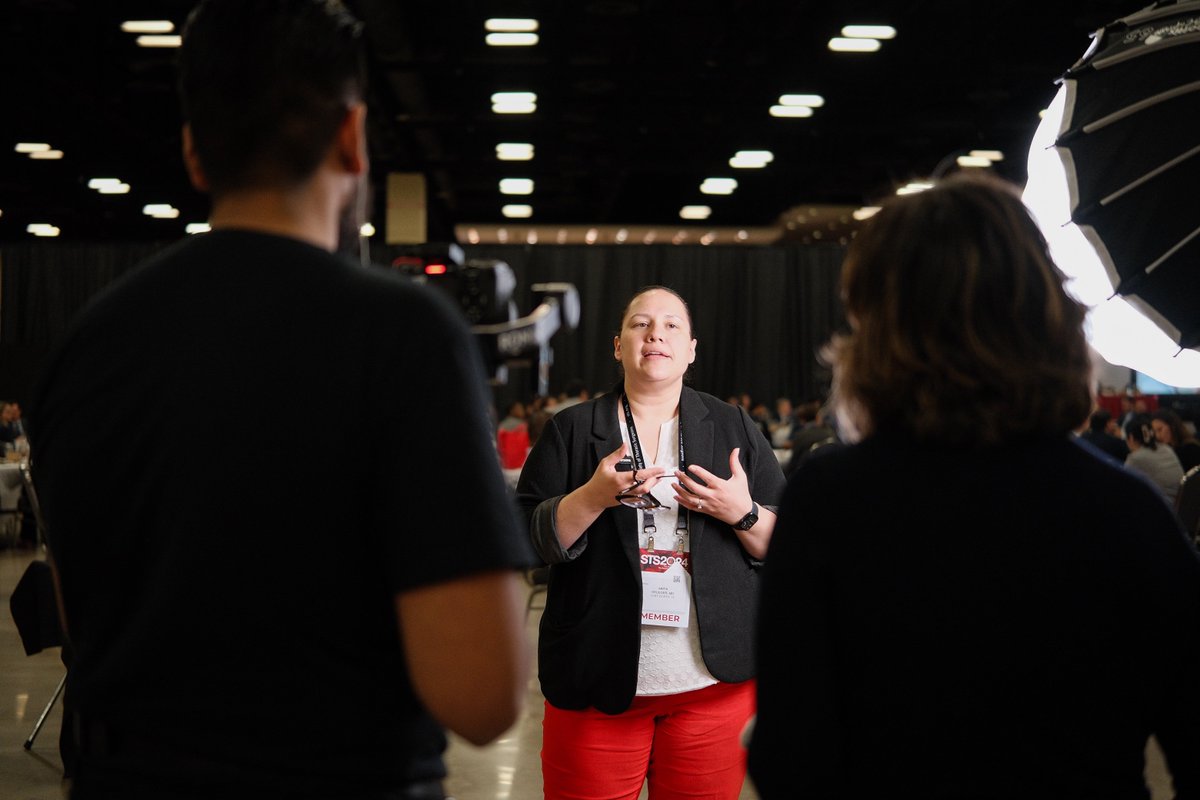 michael_savp's tweet photo. Behind the scenes photos from our latest Conference Setup 🎥 

#business #businessowner #businesstips #marketing #marketingdigital #branding #marketingstrategy #digitalmarketing #digitalmarketingagency #brandmanagement #sanantoniovideoproductions #sanantoniovideographer https://t.co/SN6sCqjF4t