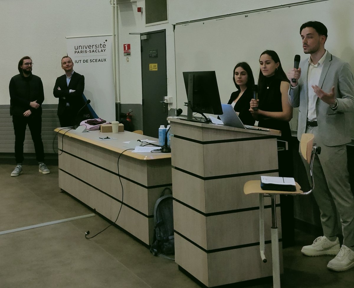 IUT_Sceaux's tweet photo. [TIME TO LEARN DIFFERENTLY]

Les JPros reviennent à @IUT_Sceaux @UnivParisSaclay !
Nos étudiants de #TC et #GEA organisent les traditionnelles #JournéesProfessionnelles !

Ateliers, conférences métiers, poursuites d'études, THE évènement pour nos jeunes. 

https://t.co/xbx2iG7do9 https://t.co/74EIEMFdNU