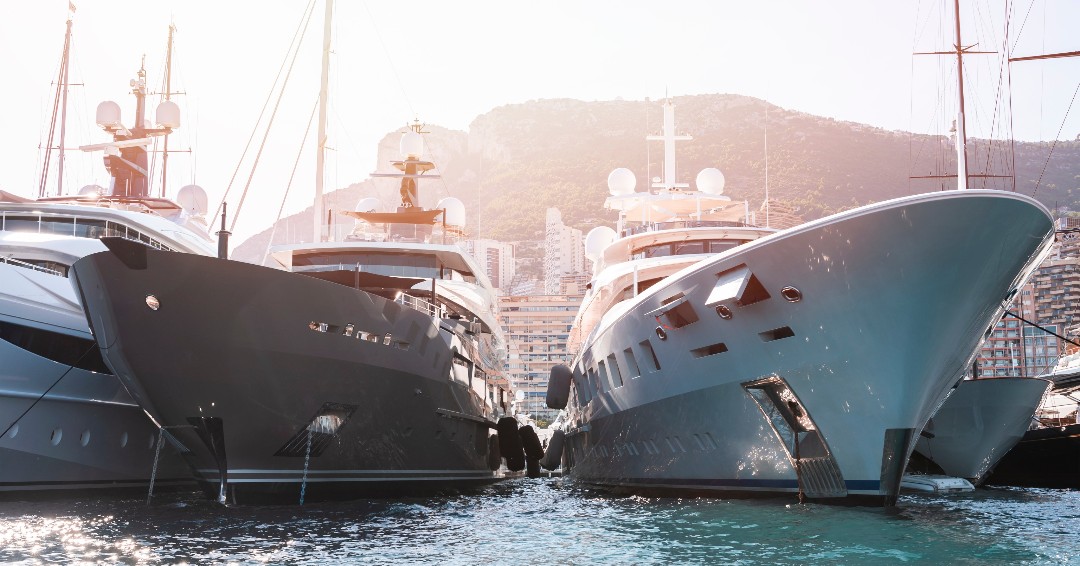 TelemarYachting's tweet photo. What do you look for in your vessel’s bridge electronics?

Contact us today: https://t.co/EiBXS3jmi5

#telemar #telemaryachting #yachting #bridge #bridgenavigation #bridgeelectronics #navigation #yachttechnology #technology #maritime #marineindustry #marinebridge #glassbridge https://t.co/cFpVGLkHRs