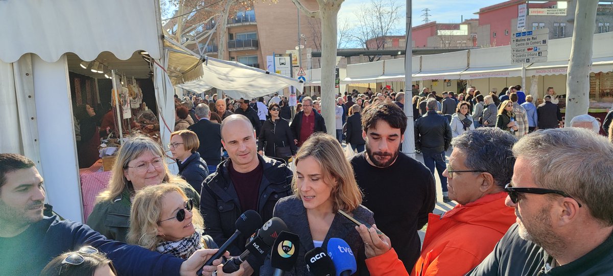Ahir a la Fira de la Candelera, ens va visitar la Jessica Albiach presidenta del grup parlamentari d'En Comú Podem al Parlament de Catalunya.