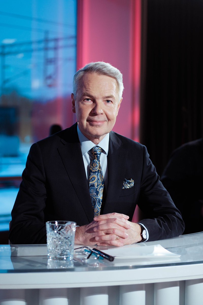 Koko maan asuttuna pitäminen on keskeistä Suomen turvallisuudelle. Vain asuttu raja on turvallinen raja. 

Tämä tulee ottaa huomioon koulutus- ja terveyspalveluissa, jotta ihmiset voivat asua ja elää hyvää elämää näillä seuduilla.

<a href="/iltalehti_fi/">Iltalehti</a> #vaalitentti