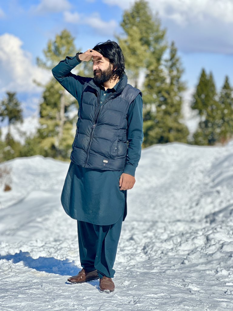Hello_Skardu's tweet photo. #Murree #malamjaba #SundayFunday https://t.co/rcNyqVqhom