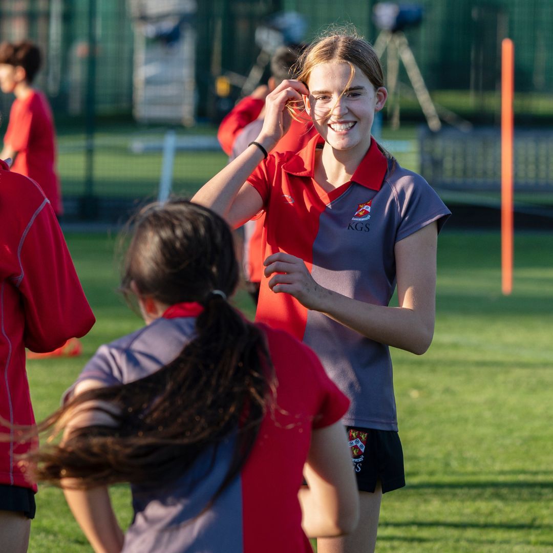 KGS1561's tweet photo. #KGSGirlsInSport continue to excel in a variety of competitions.
Last year, our U15 football team reached the National Semi-Finals of the @SchoolsFootball competition and the U15 hockey team won the London Cup. ๐
We can't wait to see what this year holds.โฝ๐
#GreatToBeAtKGS https://t.co/Cq91UettC6