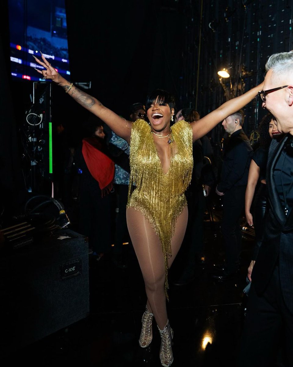 PROUD MARY… This one was for you Queen, @tinaturner !! Thank you @RecordingAcad for having me!! ✨✨ What an honor it was having 2 of Tina Turners dancers of 14 years perform with me! @fatima_noir, thank you and your entire team for teaching me all the choreography!…