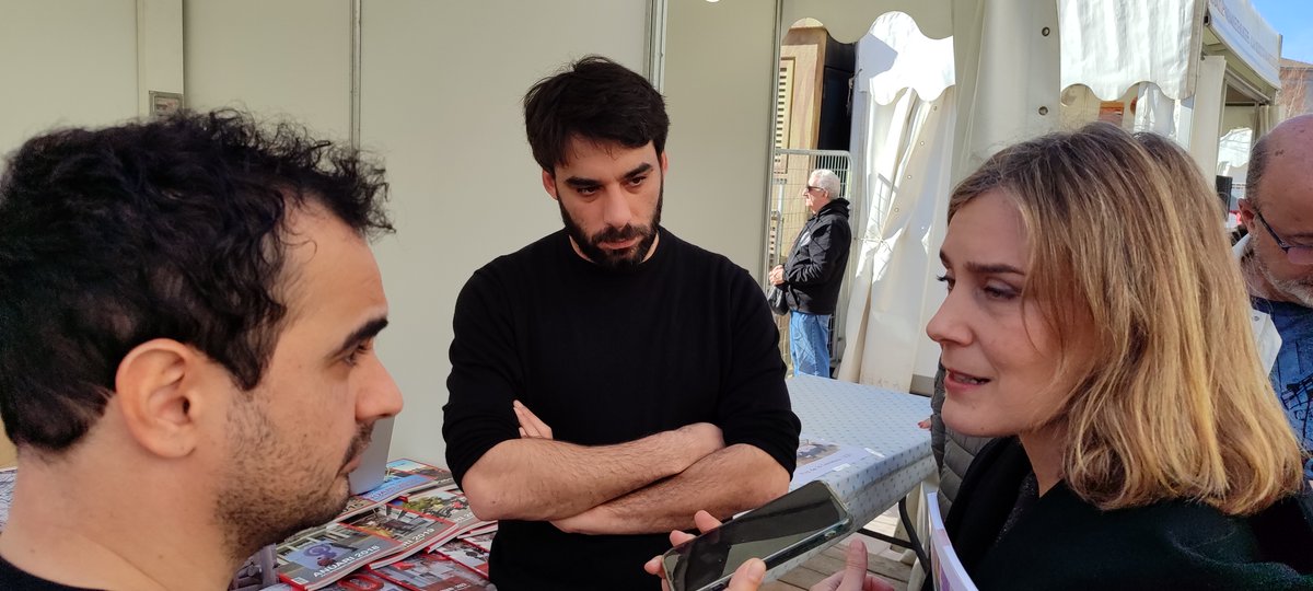 També va visitar l'estand del Viu Molins de Rei, on va ser entrevistada pel periodista Josep Polo.  <a href="/ViuMolinsdeRei/">Viu Molins de Rei</a>