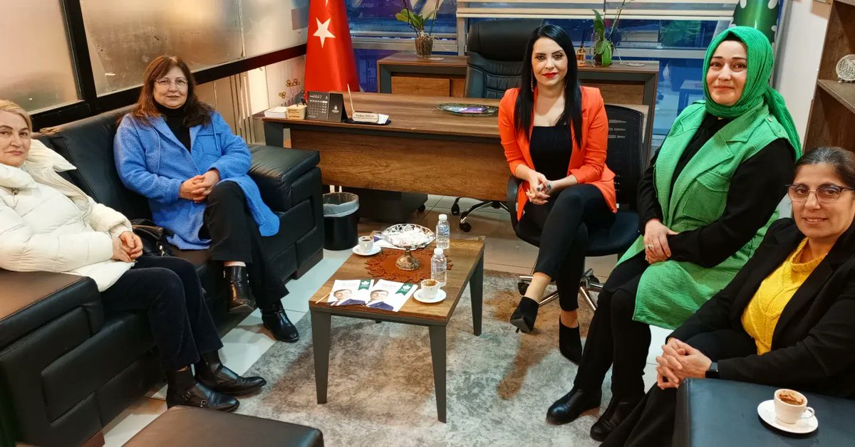 karatepe_nesibe's tweet photo. Geleceğin Güçlü Kadrosu 🍁🇹🇷 https://t.co/Iwm2voOqox