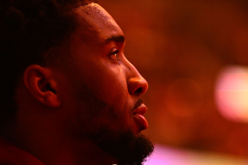 NBA's tweet image. UNCHARTED TERRITORY FOR ‘THE LAND’

The NBA’s longest win streak belongs to the Cleveland Cavaliers, who take a five-game run into their matchup with the Kings tonight (7 PM ET, NBA App). How about the best record over a team’s last 10 games? The Cavs &amp;amp; Knicks are tied at 9-1.…