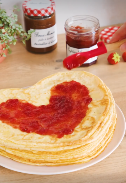 INTOUCH_RUGBY's tweet photo. Spread love this Pancake Day – with a Bonne Maman heart-shaped crêpe pan ... https://t.co/X61NVEXkoF ... #bonnemaman #pancaketuesday #valentinesdaygifts #ad #crepepan https://t.co/PTWEO6dhvk