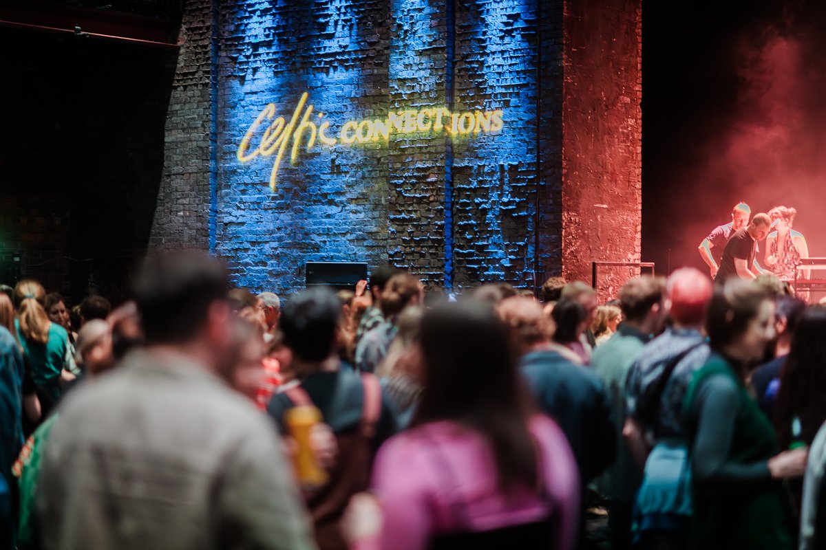 The #ccfest24 line up saw an amazing SIX 2024 Grammy award-winners playing in Glasgow 🏆🎶 @tommyemmanuel @mollytuttle @belafleckbanjo @EdgarMeyerJr #AllisonRussell and @JerryDouglas - part of the iconic Transatlantic Sessions, whose annual tour kicks off today!