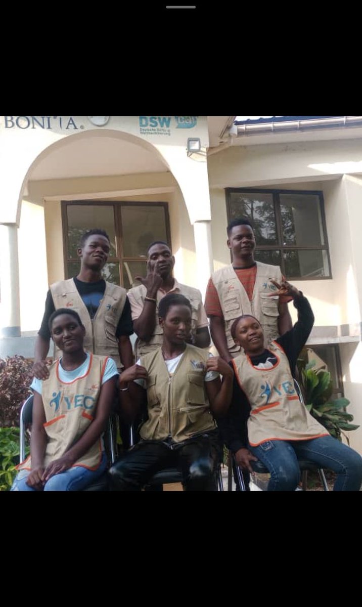 yecnetworkUG's tweet photo. We appreciate the @action4hU facilitators; @waswaHassan2 @GillianKobusin1 @joramkironde @AbbuKalange44 for comprehensively taking our peer educators from @KampalaYec &amp; @WakisoYEC through #SRHR #GBV  #EconomicSustainability during the week long training at Bonita training Centre. https://t.co/nuvXbJHjMz