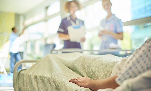 'We should trust patients more when they say they can cope at home - we have a natural inclination to be cautious'

How would you solve delayed hospital discharges?

Any bugbears about things that hold up process? Delays to letters/drugs/equipment etc? 

rcni.com/nursing-standa…
