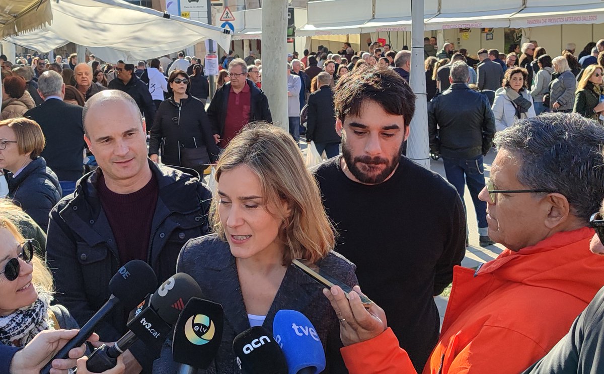 La Jessica Albiach va parlar a la Fira de la Candelera de la sequera i la manca d'aigua i la manca d'actuació des de fa molts anys del govern de la Generalitat.  x.com/i/status/17541…